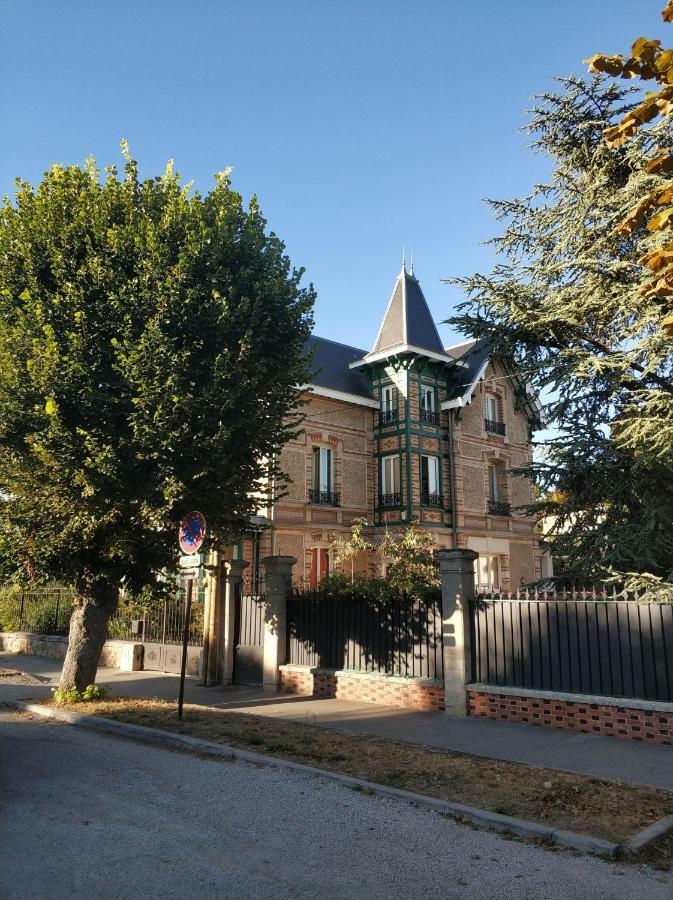 Calme Et Repos En Ville Chalons en Champagne Ngoại thất bức ảnh